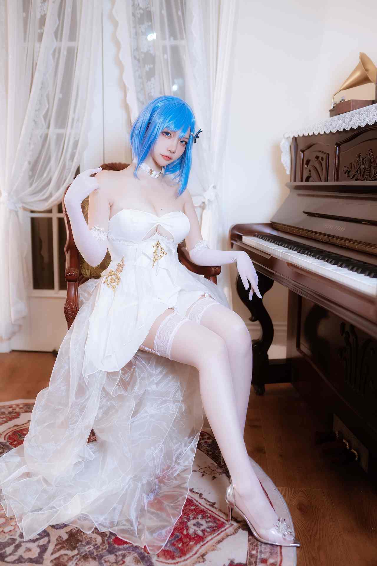 二佐Nisa碧蓝航线 恰巴耶夫礼服
